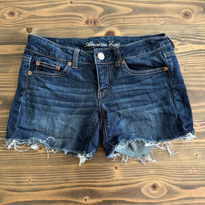 Women’s American Eagle Dark Blue Denim Frayed Cutoff Jean Shorts Size 4 Stretch